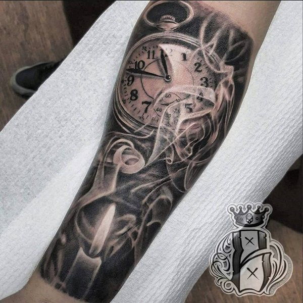 laikrodžių ir žvakių-dilbio-tatuiruočių-79