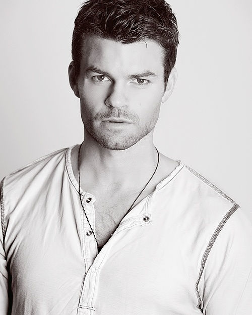 Daniel Gillies 1