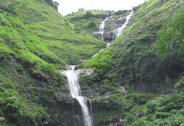 Best Waterfalls Near Mumbai-Bhivpuri Waterfall