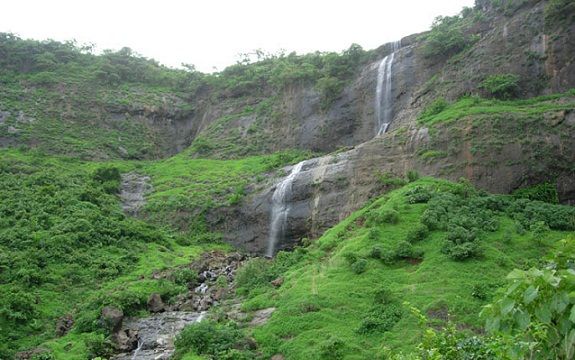 Best Waterfalls Near Mumbai-Pandavgad Falls