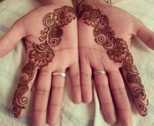 Blooming Flower Single Line Mehndi Design