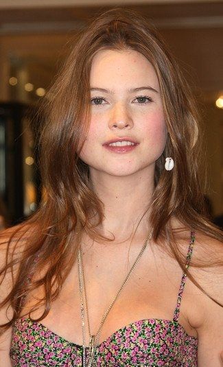 Behati Prinsloo without Makeup 6