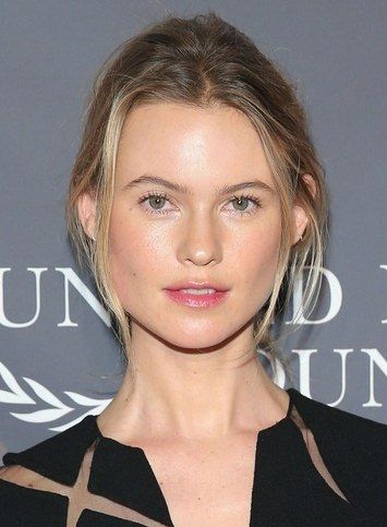 Behati Prinsloo without Makeup 8