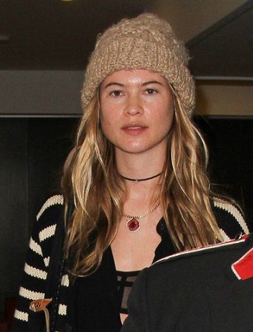 Behati Prinsloo without Makeup 9