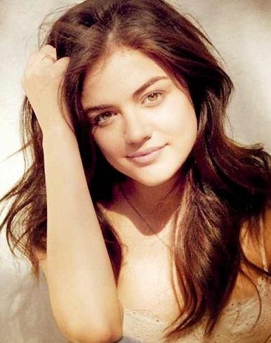 Lucy Hale without makeup4