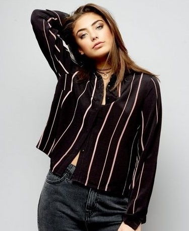 Moterų black striped shirt