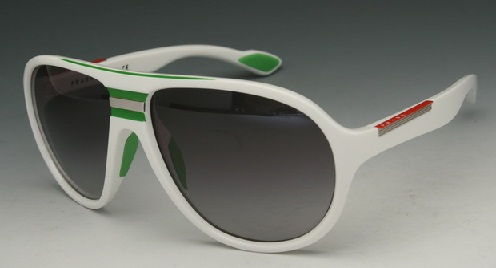 Fashionable White Frame Sunglass