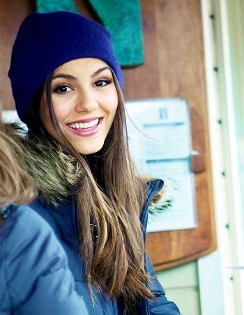 Victoria Justice without makeup6