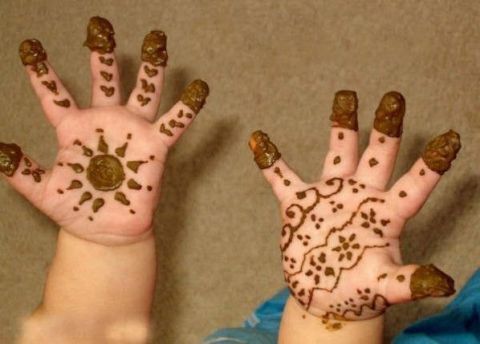 Mehndi design for kids1