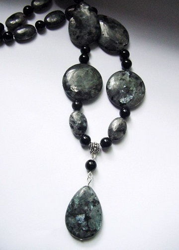 Črna Moonstone Necklace