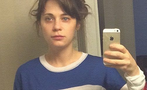 Zooey Deschanel without makeup1