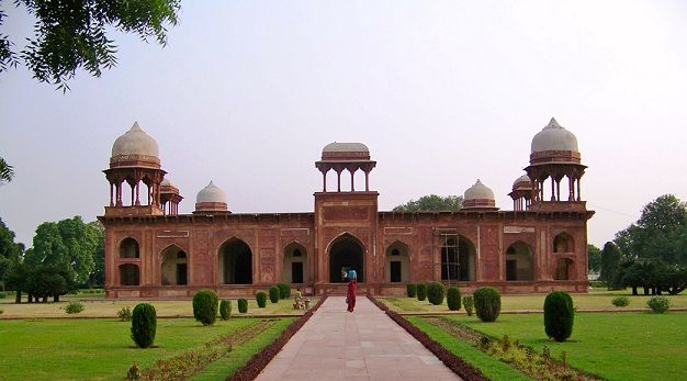 mariam-uz-zamani-tomb_agra-turistinės vietos