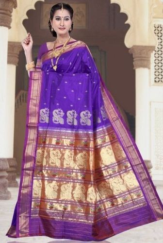 Nauravi Sarees-Purple South Indian Allure 12