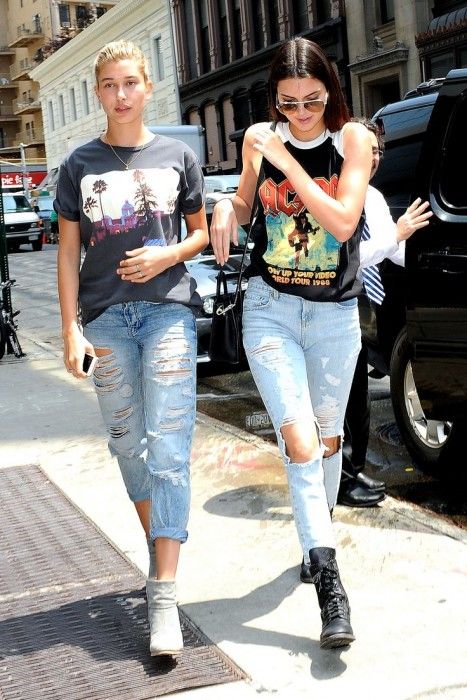 Hailey Baldwin & Kendall Jenner