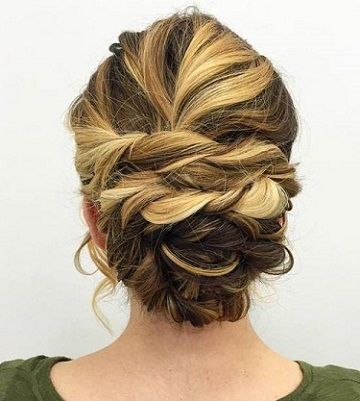 gyönyörű Updo Hairstyles 28