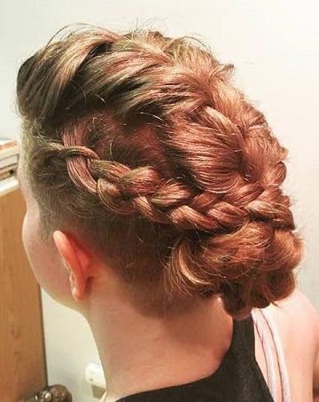 gyönyörű Updo Hairstyles 29