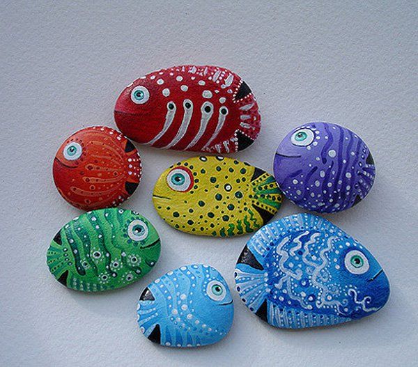 Rankomis painted sea stones