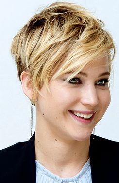  Jennifer Lawrence Pixie Haircut