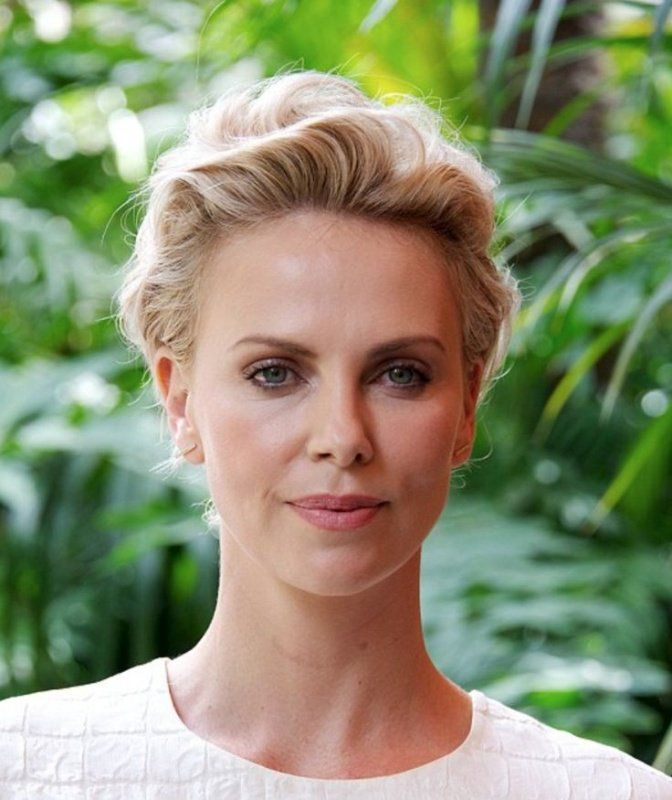 Charlize Theron Pixie Haircut