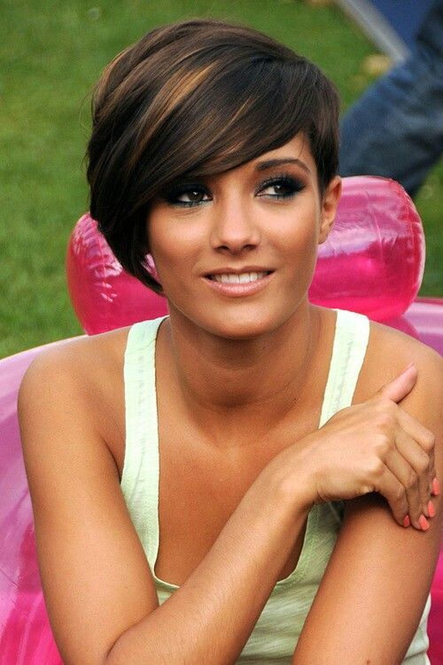 Frankie Sandford Pixie Haircut