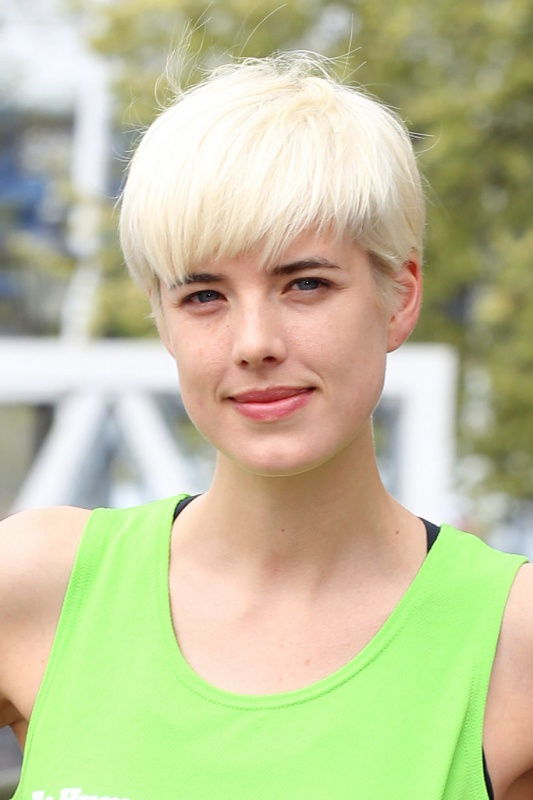 Agyness-Deyn-with-Short-Pixie šukuosena