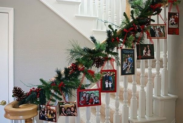 frumoasa christmas decoration for stairs