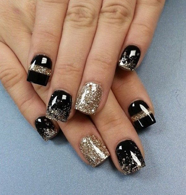 Arany glitter and black nail art for winter