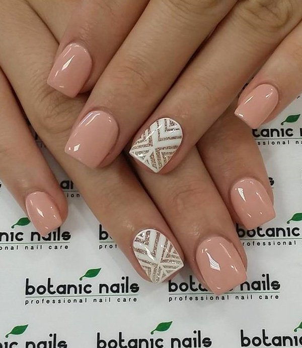 Meztelen color and white lace nail art