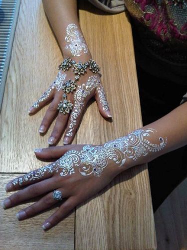 Bisha Mistry's mehndi designs1