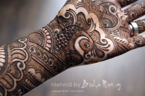 Bisha Mistry's mehndi designs3