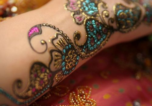 Bisha Mistry's mehndi designs5