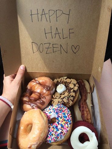 Pusė Dozen Doughnuts