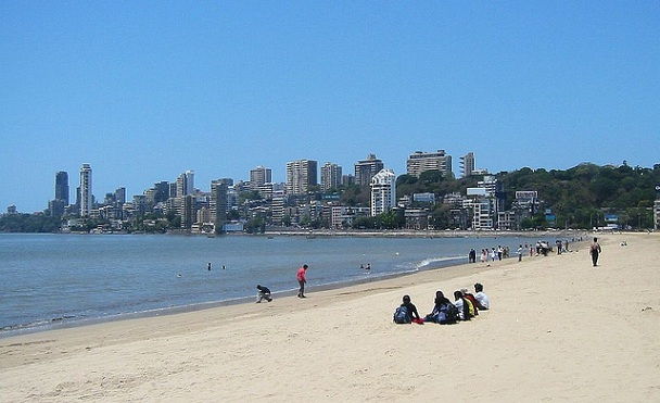 plaže-v-mumbai_chowpatty-plaža