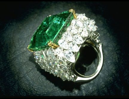 emerald gemstones