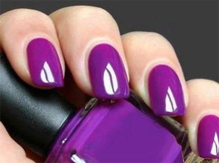 Magnificent Purple Nail Paint Design