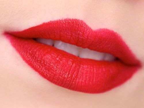 nyár lipstick