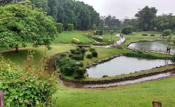 parcuri-in-p-pune-l-Deshande-japonez-grădină