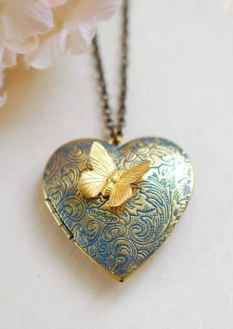 Poseben Valentine Locket Necklace