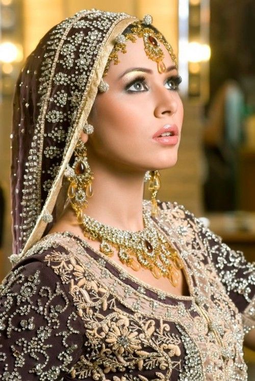 Pakistani Bridal lip Makeup