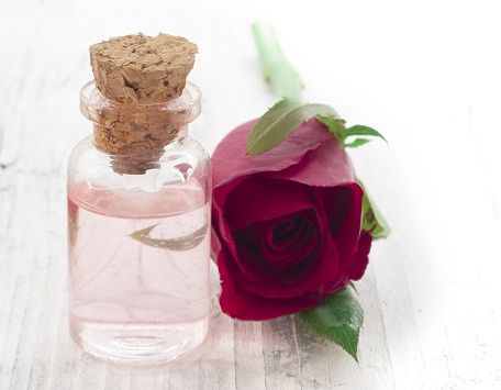 rose water For Fair Skin 