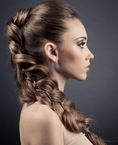 Side shifted fishtail braid