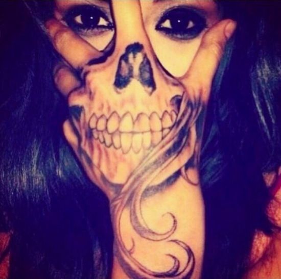 A Skeleton on your Face