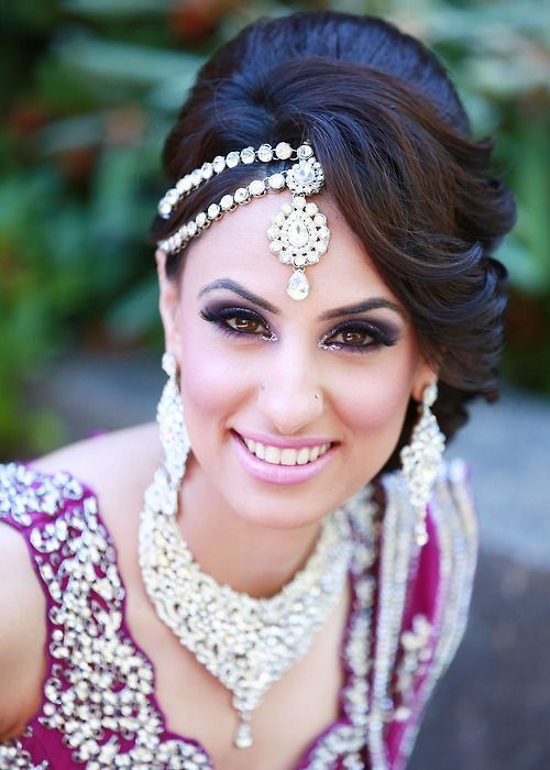 HINDU BRIDAL HAIRSTYLES 8