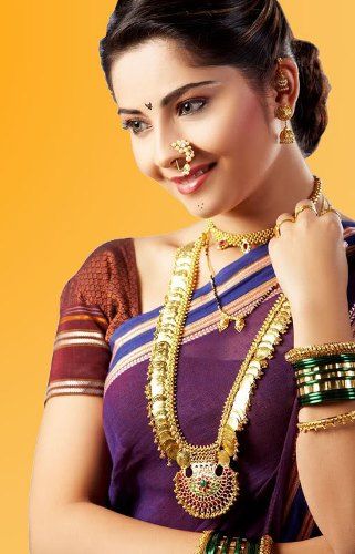 maharashtrian bridal hairstyle4