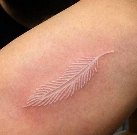 Pană Tattoo in white pattern Design