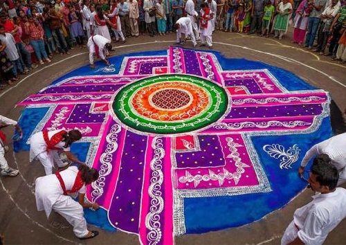 Rangoli with rice 8