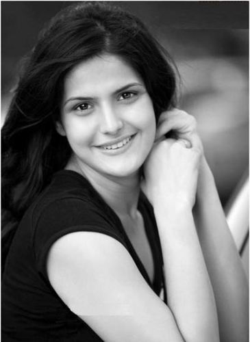 Zarine khan without makeup 4